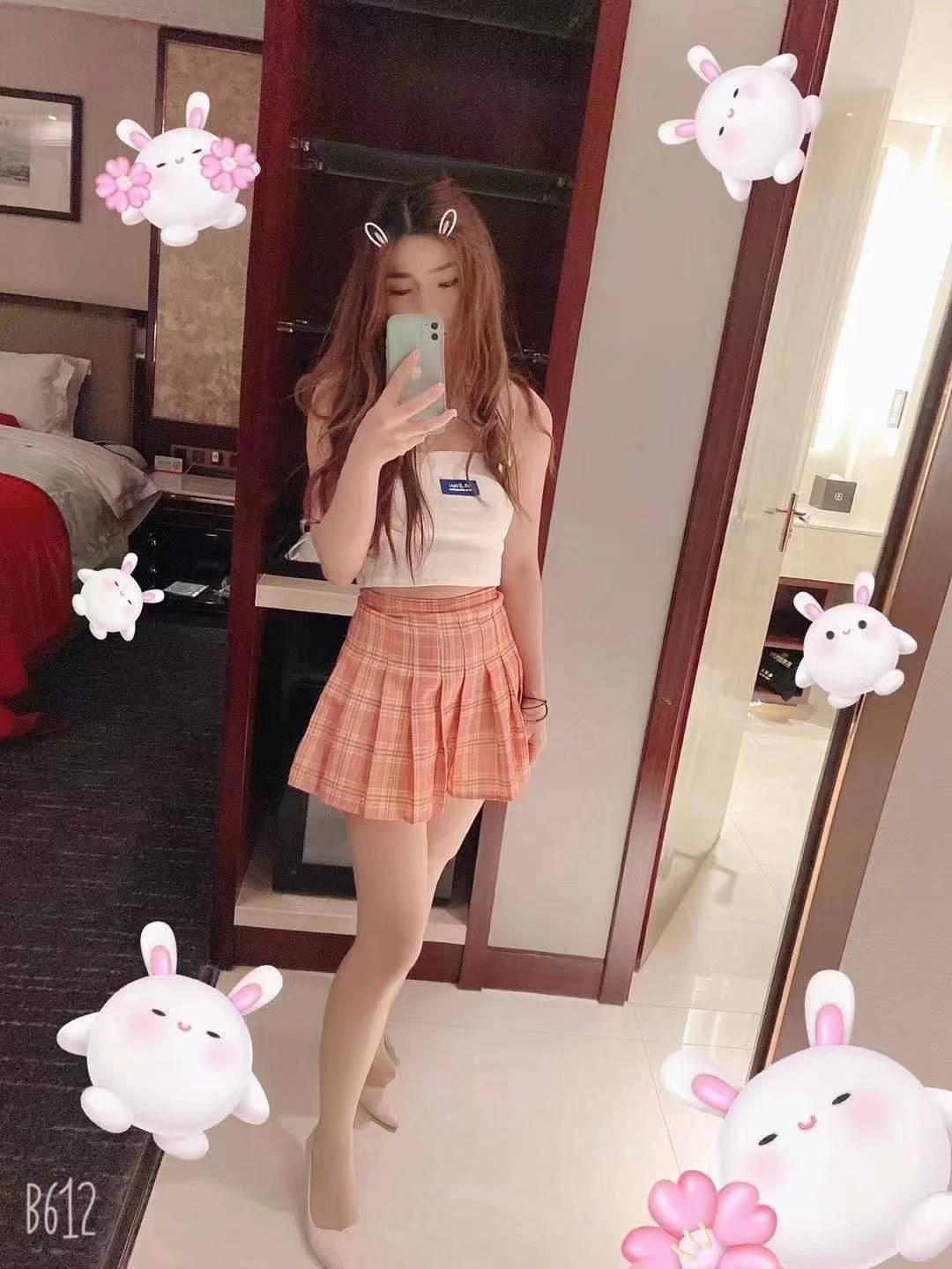 妹子很漂亮，身材也好