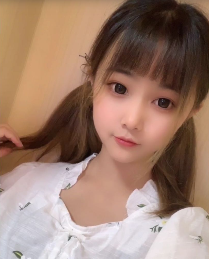 真实伪处女，刚下海，分享狼友